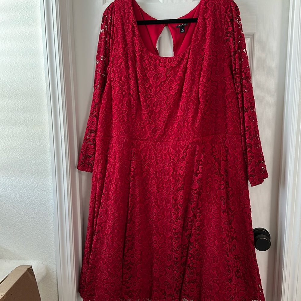 Torrid Dress Women's 2 Red Lace 2XL Plus Stretch LS,  Flowy fit & flare key hole